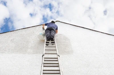 Peinture extérieure à Cassuéjouls — façades et ravalement